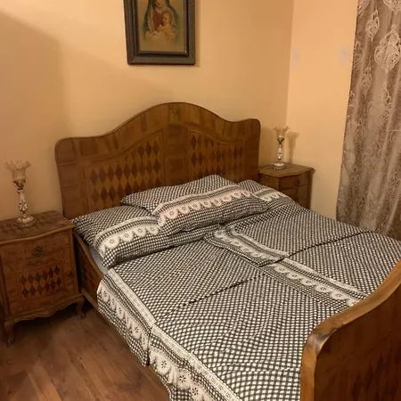 Gretl Apartment